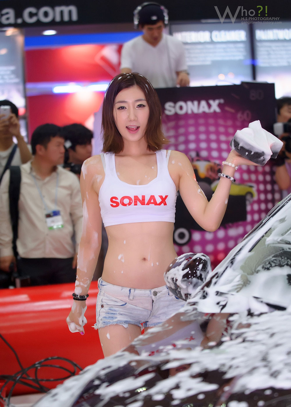 Lee Sung Hwa Seoul Auto Salon 2012 Sonax