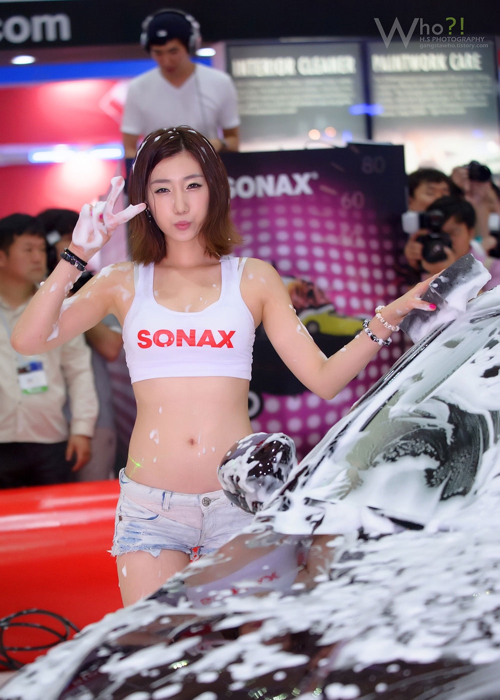 Lee Sung Hwa Seoul Auto Salon 2012 Sonax