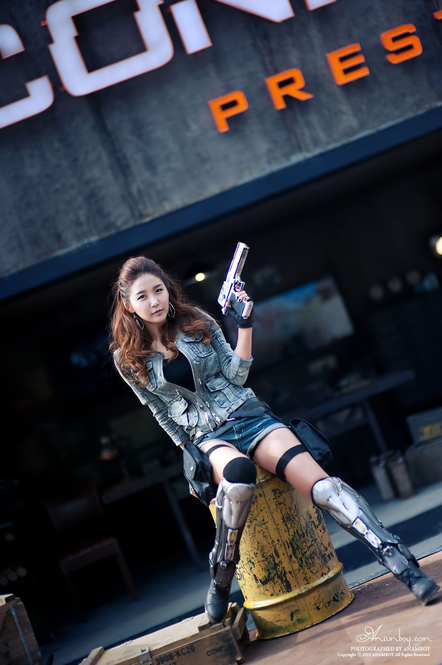 Korean model Bang Eun Young G-Star cosplay