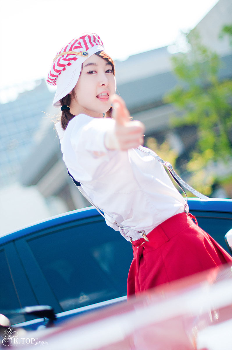 Korean model Lee Gana car show