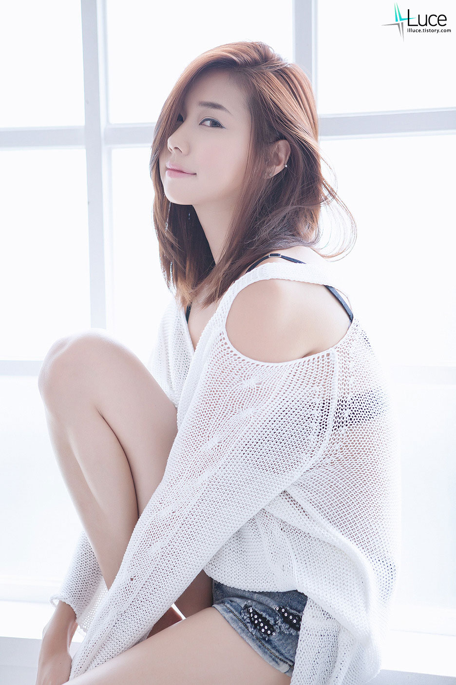 Model Kim Ha Yul studio photoshoot
