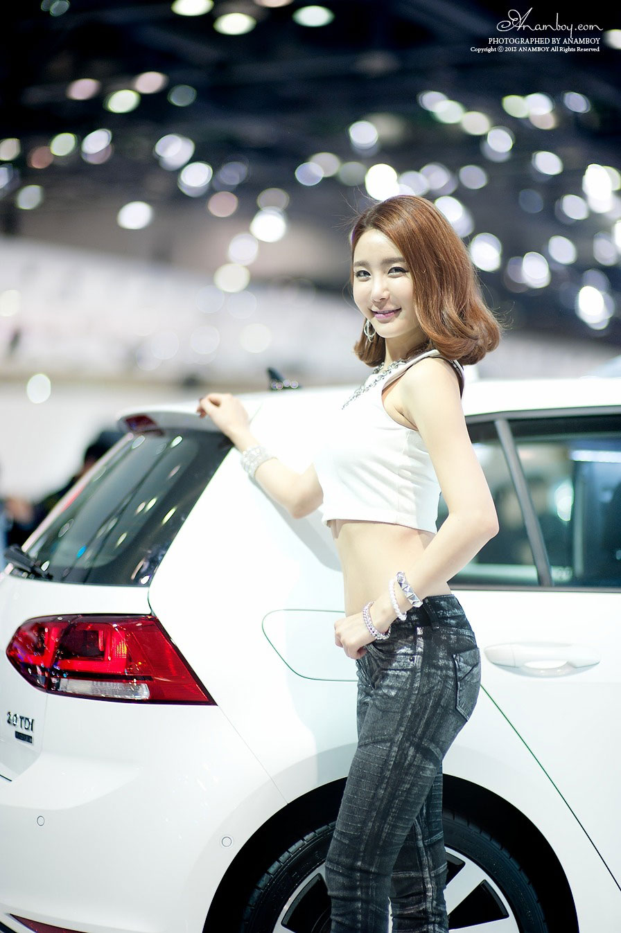 Bang Eun Young Seoul Motor Show 2013 Volkswagen