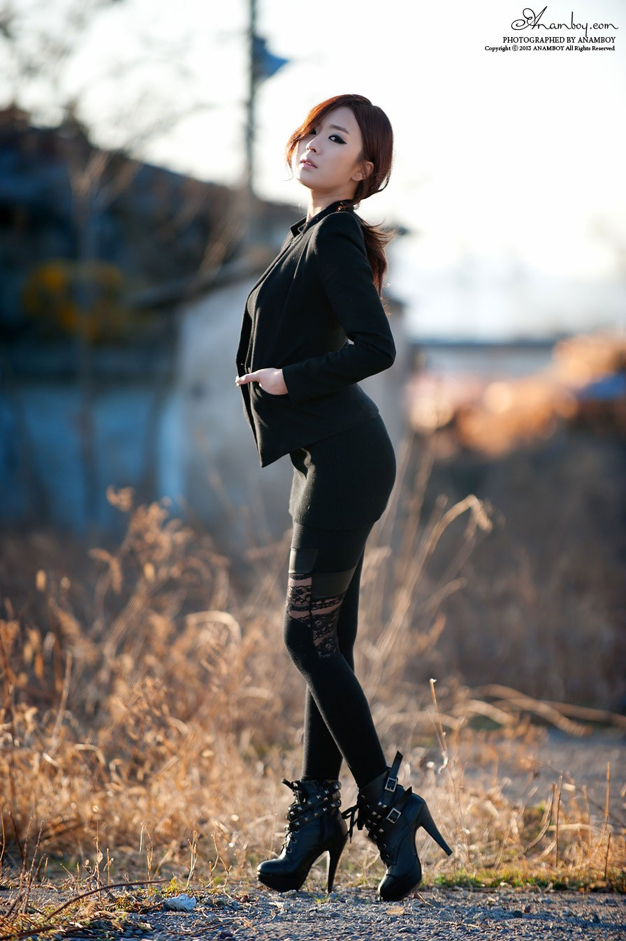Korean model Minah secret agent style
