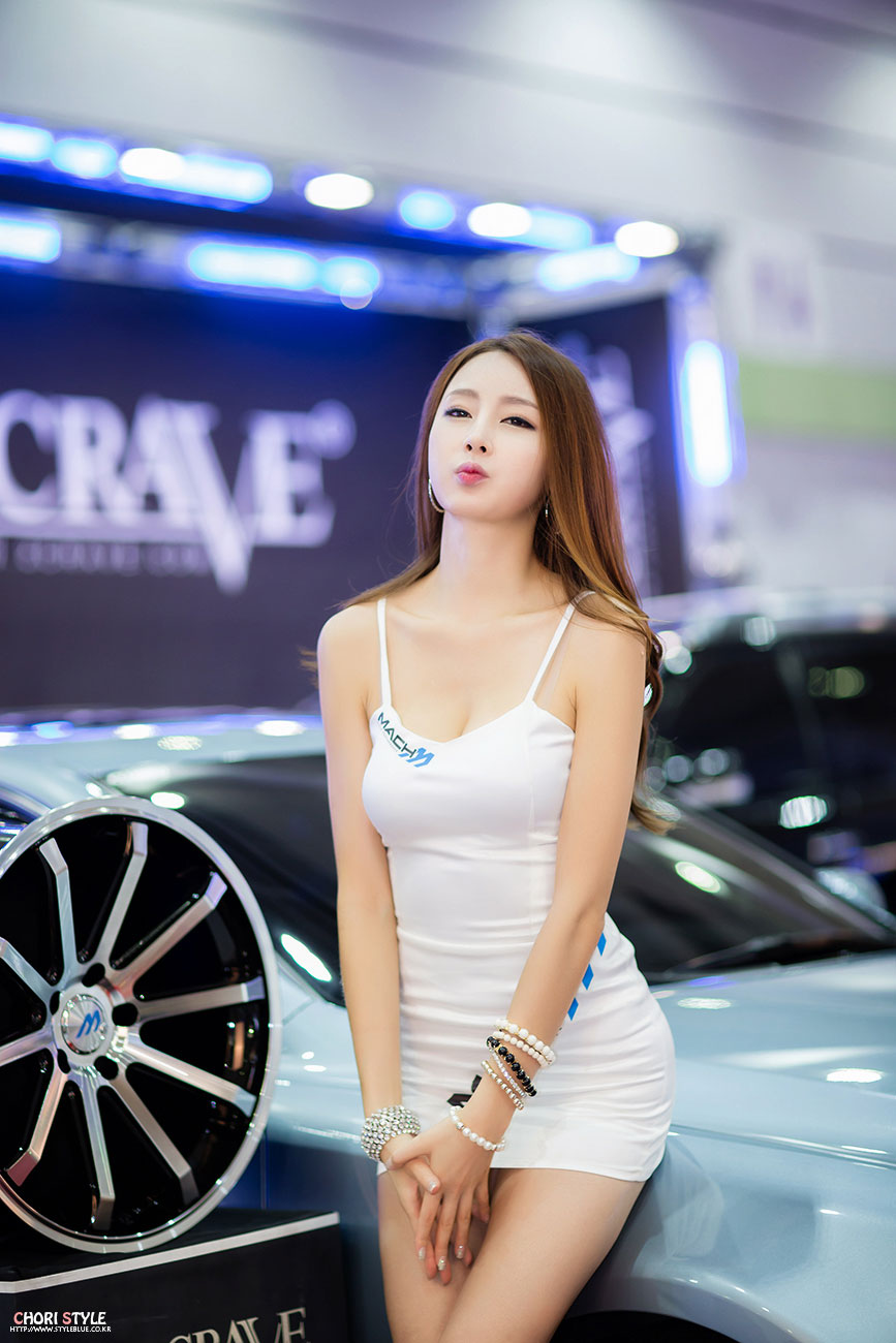 Eun Bin Seoul Auto Salon 2013 2Crave Mach