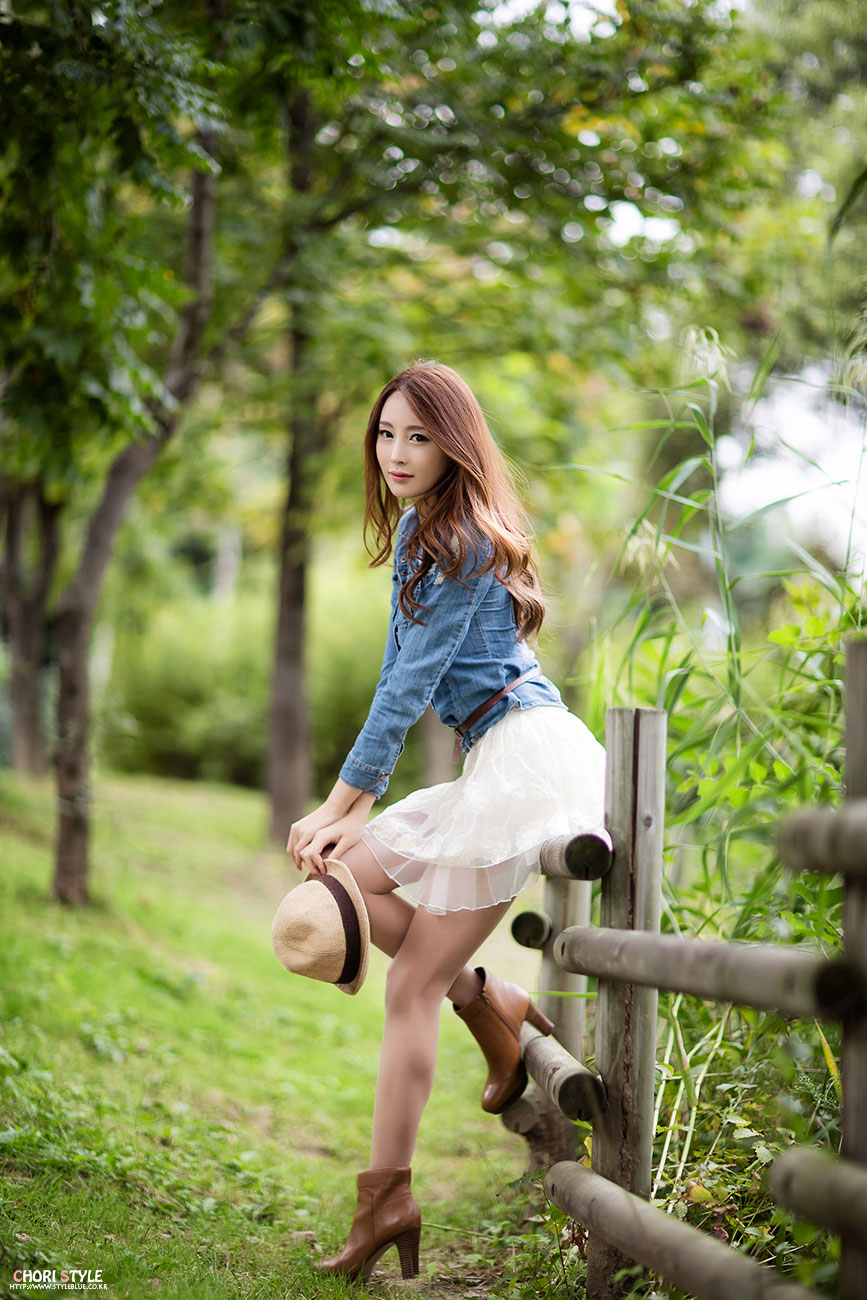 Korean model Eun Bin nature photoshoot
