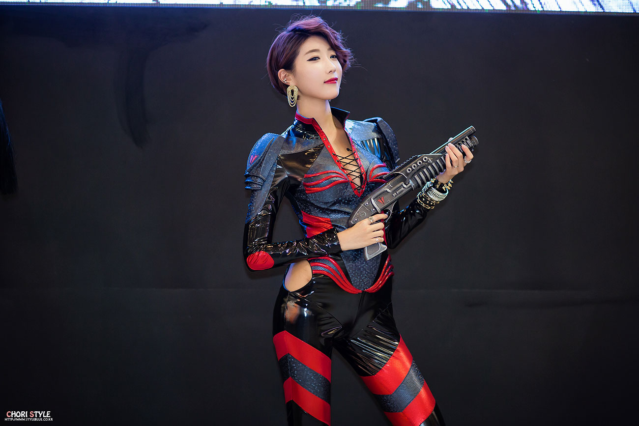 G-STAR Game Show 2013 Korean model