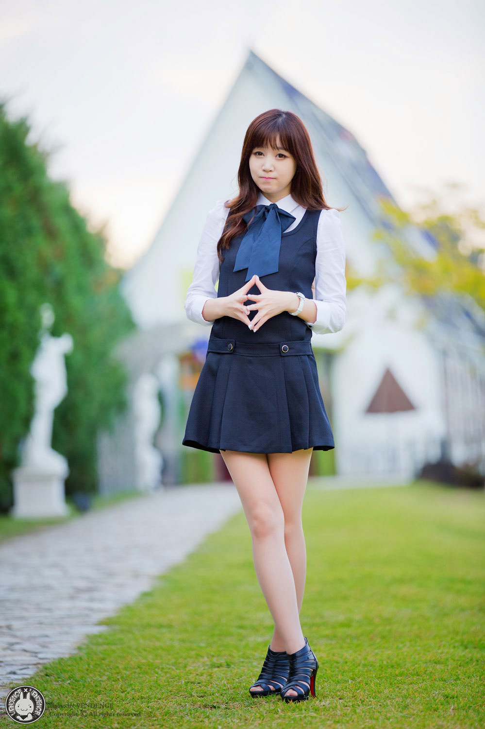 Korean model Hong Ji Yeon outdoor