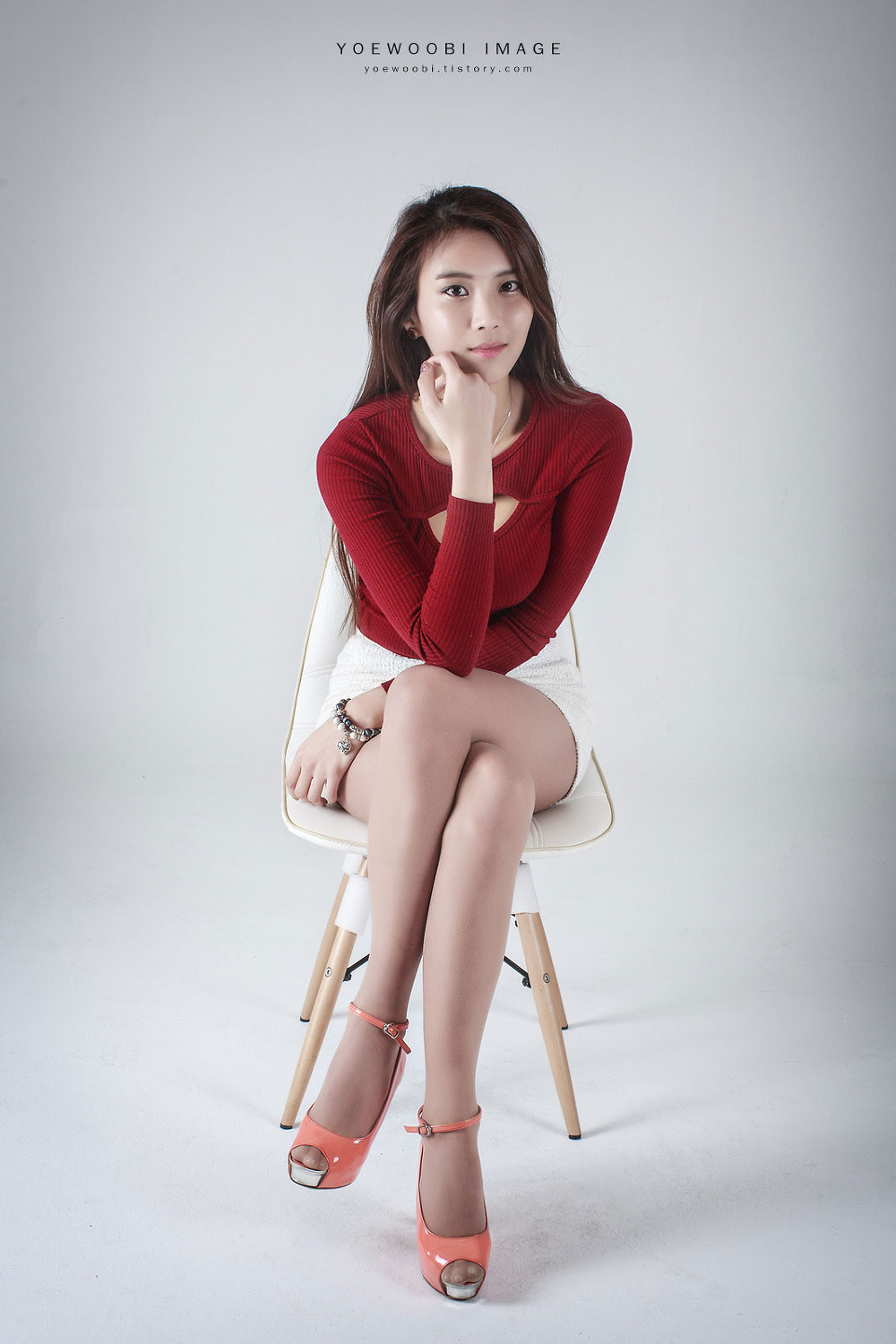 Cha Jung Ah Red And White