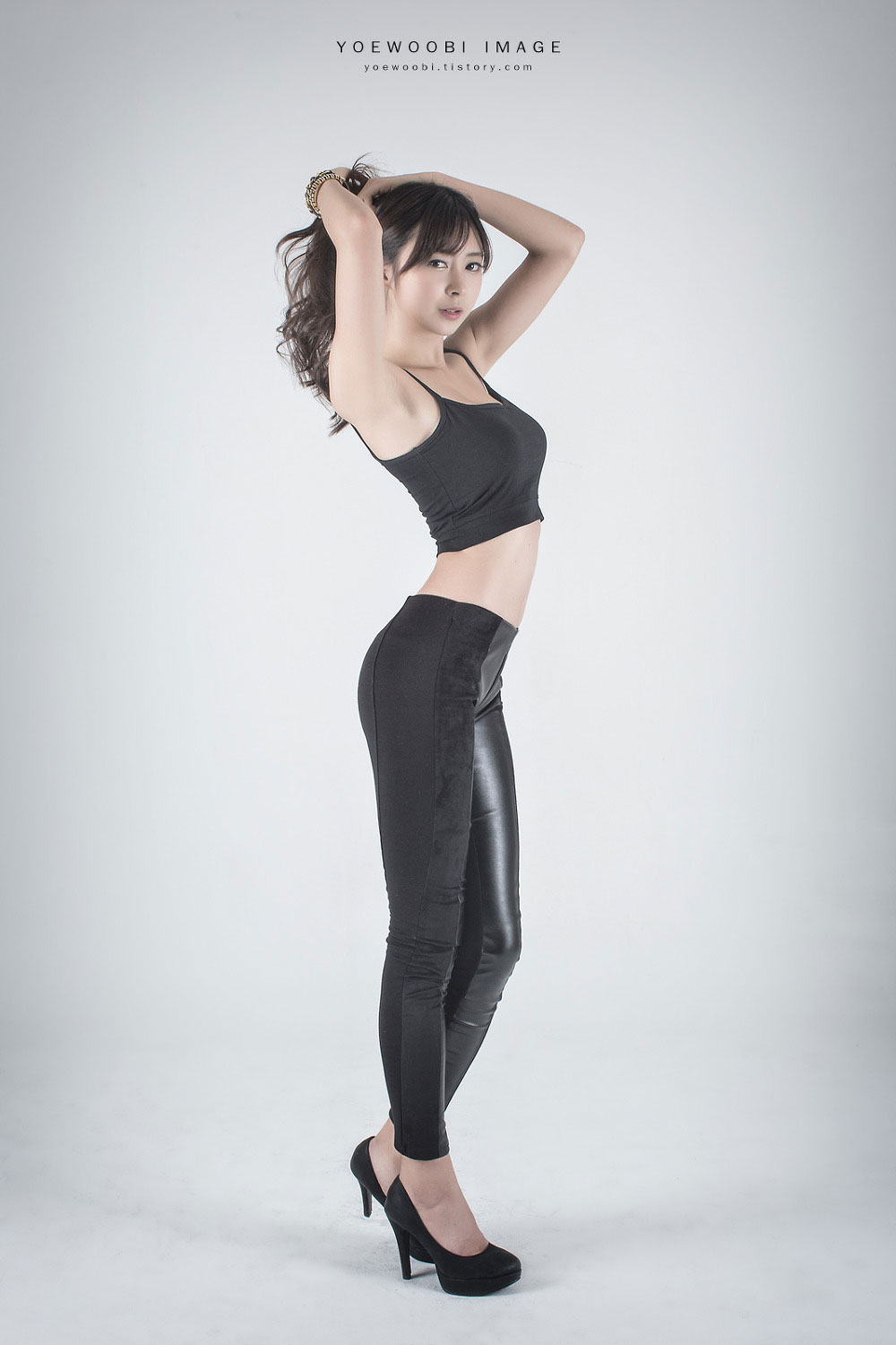 Korean model Seo Han Bit studio photoshoot