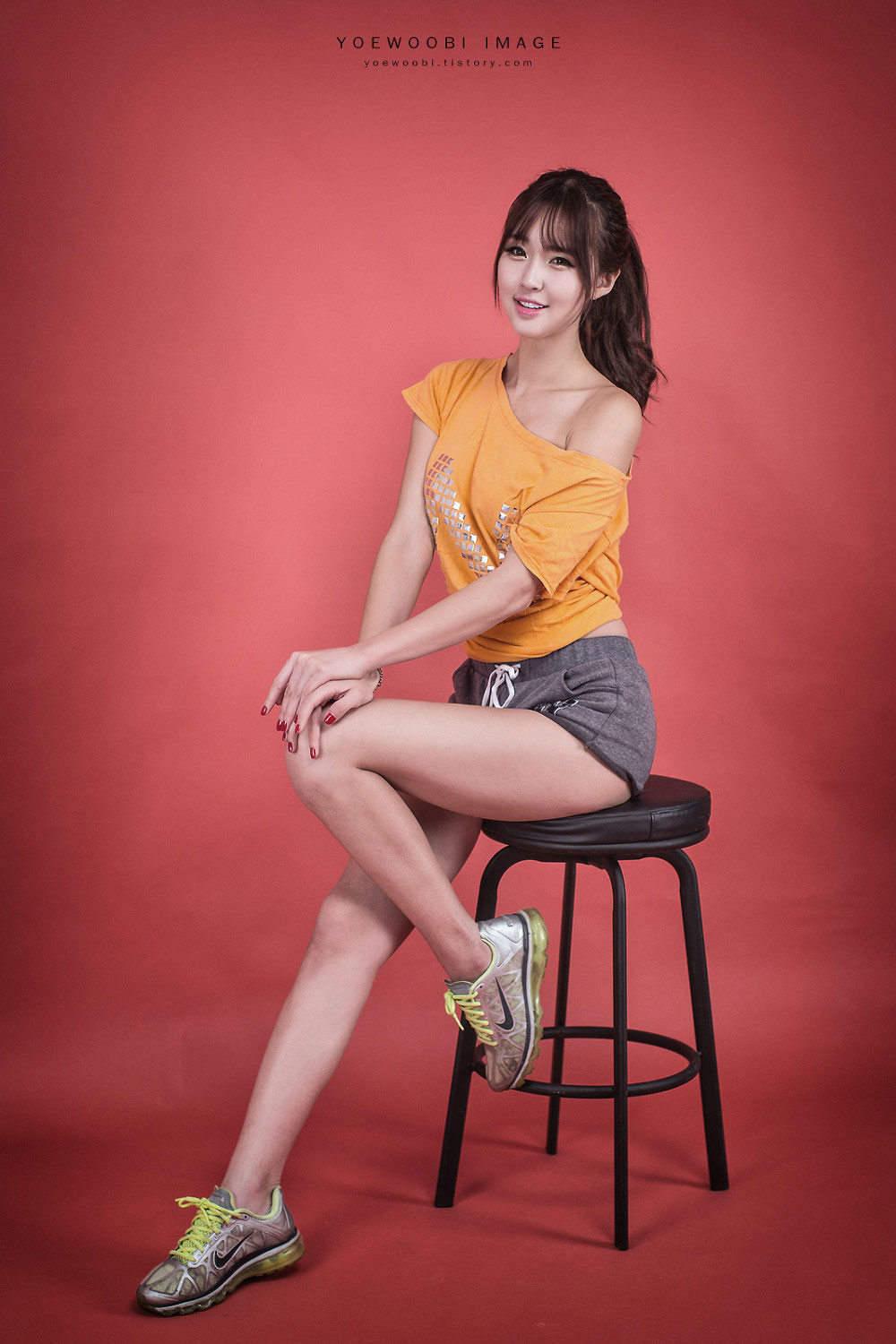 Korean model Choi Byeol Ha studio photography