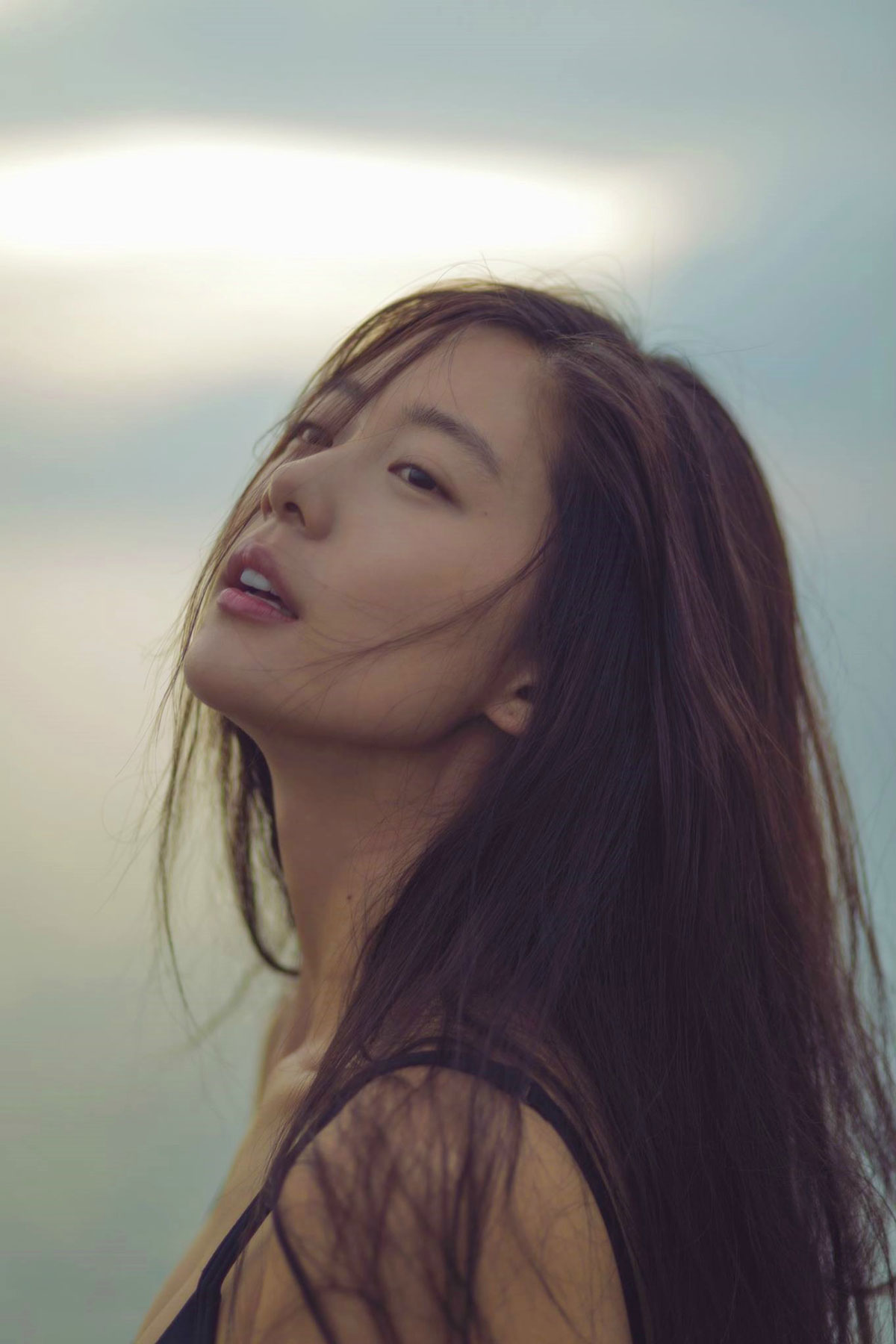 Korean actress Clara Mode Magazine