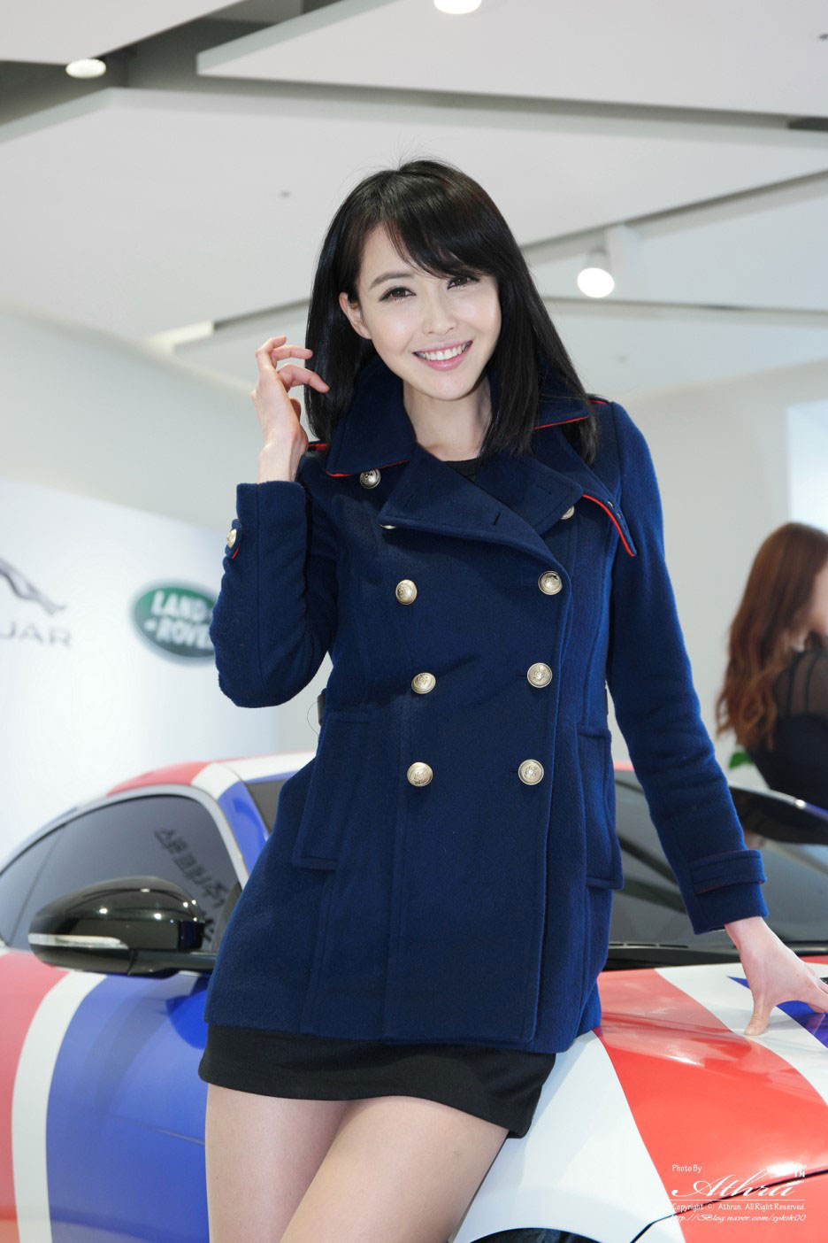 Kang Yui Jaguar Land Rover Songdo showroom