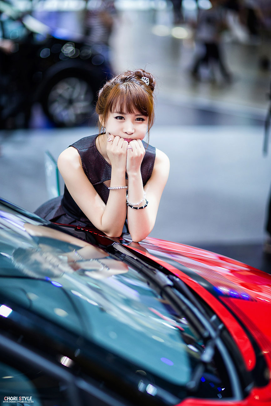 Kim Ji Min Busan International Motor Show 2014