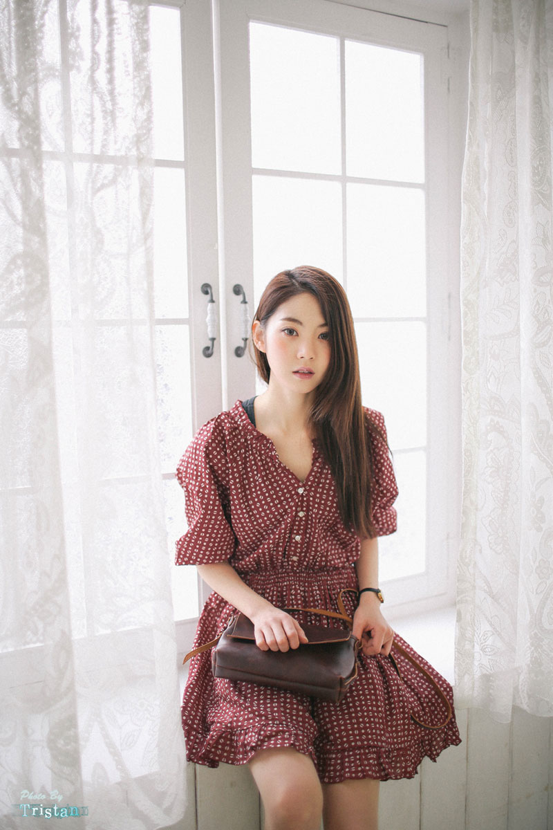 Rock Chae Eun sweet studio photoshoot