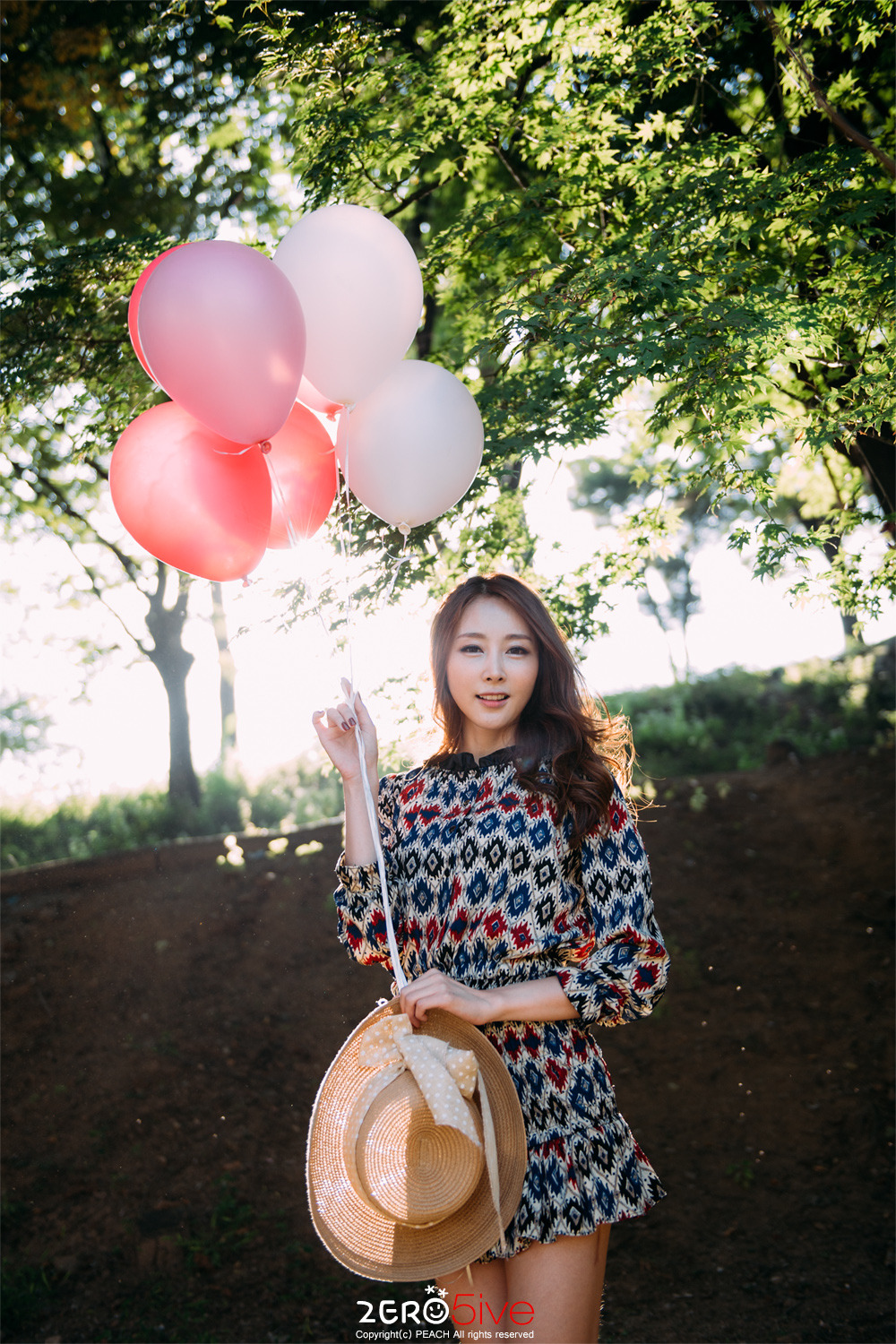 Korean model Eun Bin autumn balloons