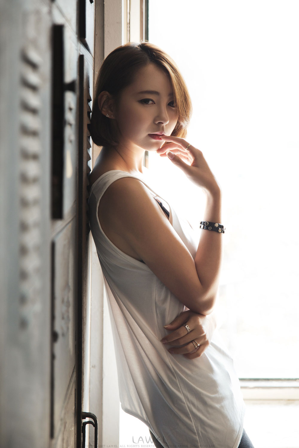 Model Seo Han Bit sexy studio photoshoot