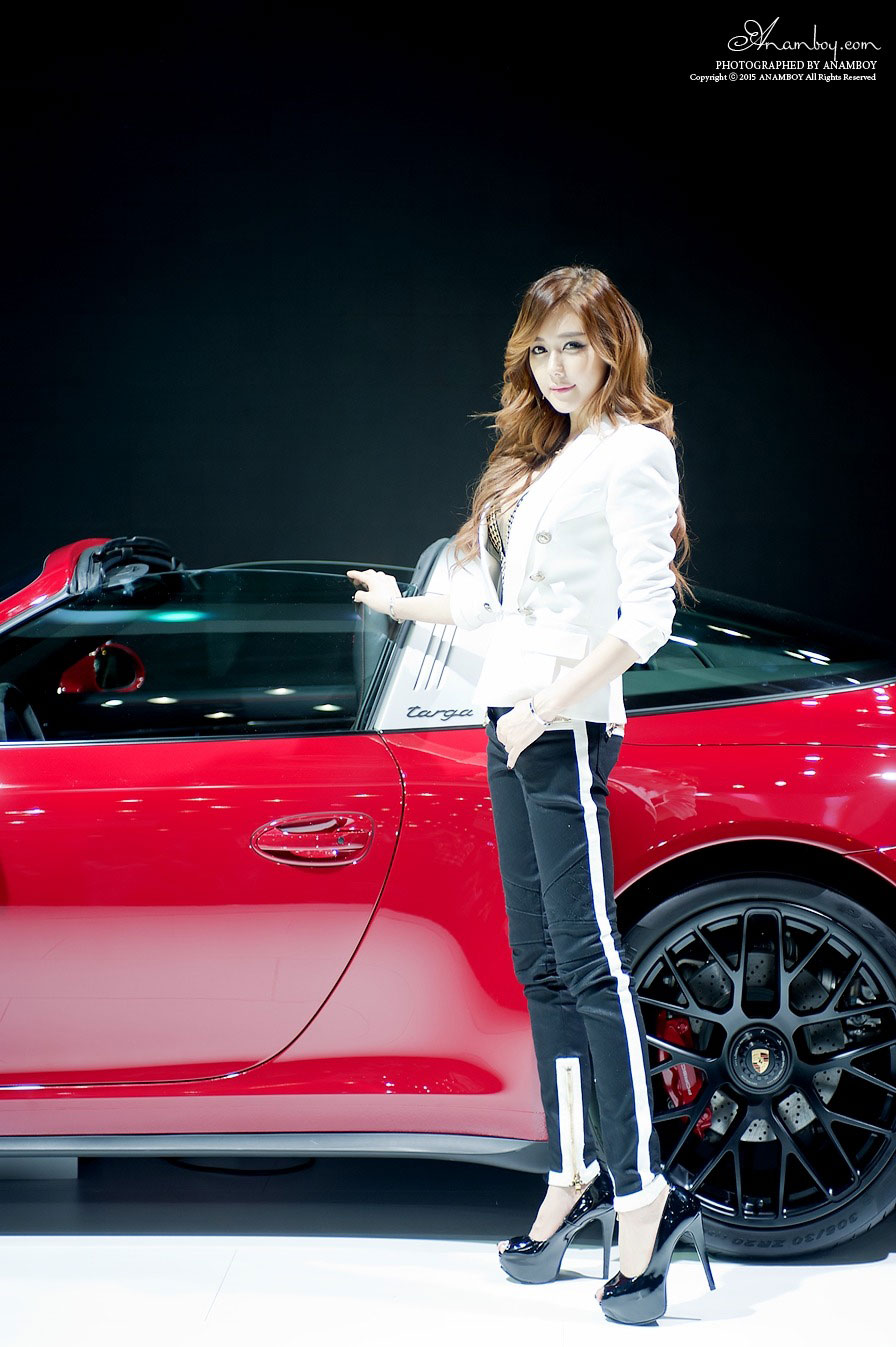 Kim Ha Yul Seoul Motor Show 2015 Porsche
