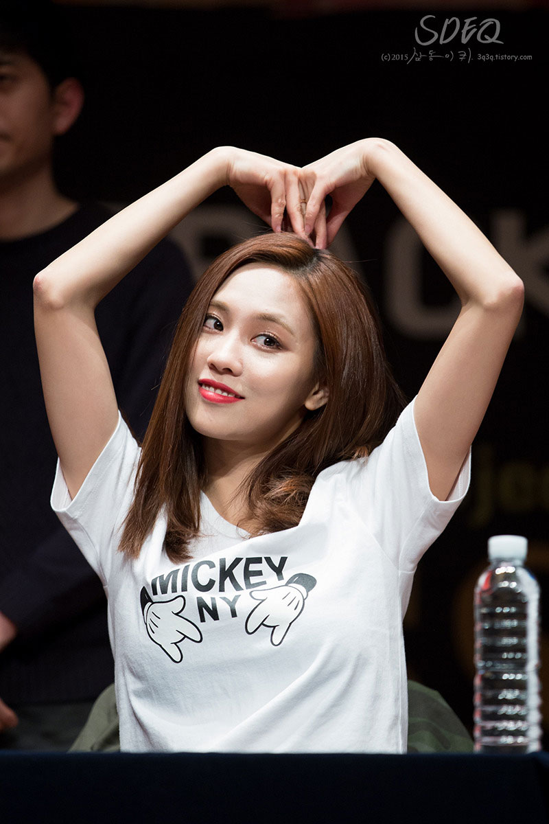 Miss A Fei Colors fan signing event
