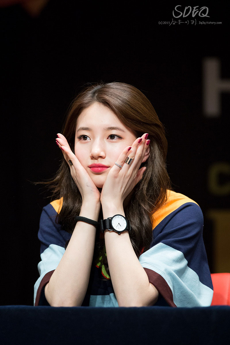 Miss A Suzy Colors fan signing event