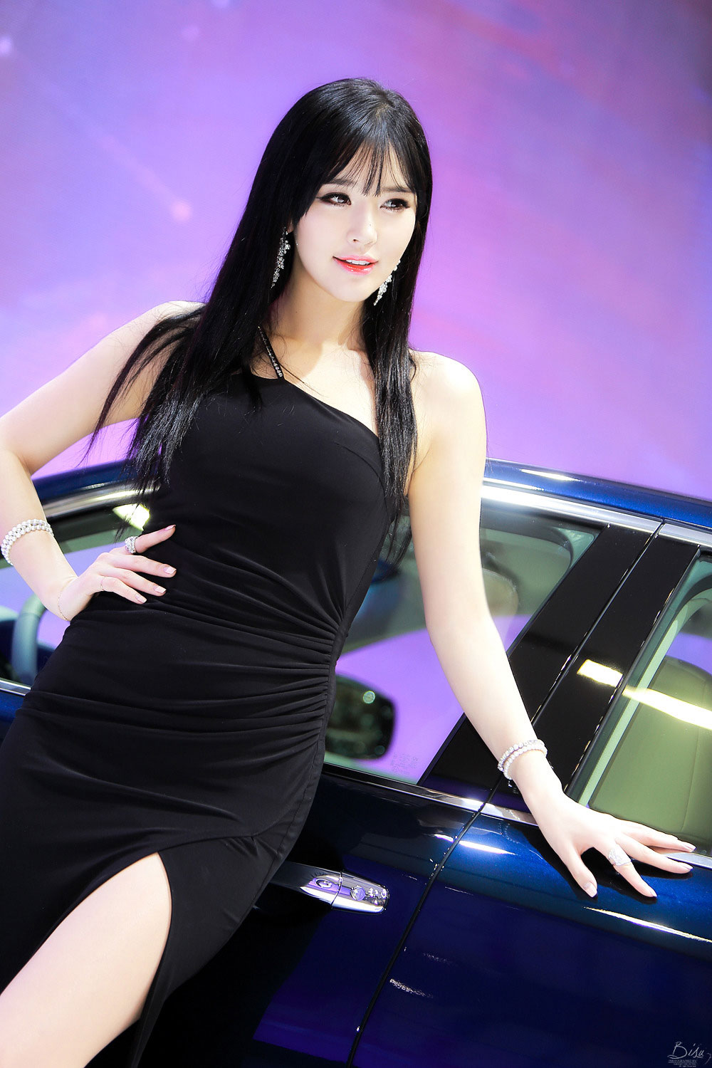 Choi Byul Ha Seoul Motor Show 2015 Infiniti