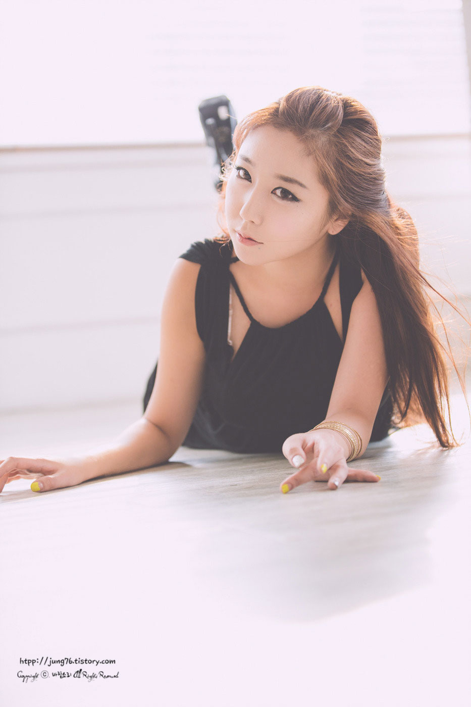 Model Kim Da On studio photoshoot