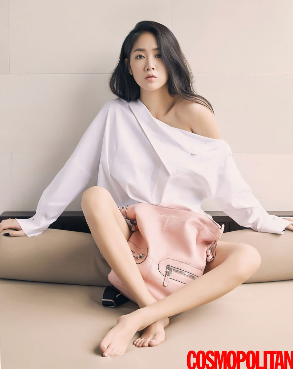 Sistar Soyou Korean Cosmopolitan Magazine