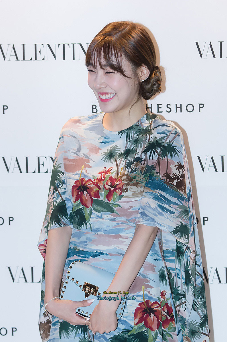 SNSD Tiffany Cheongdam-dong Valentino event