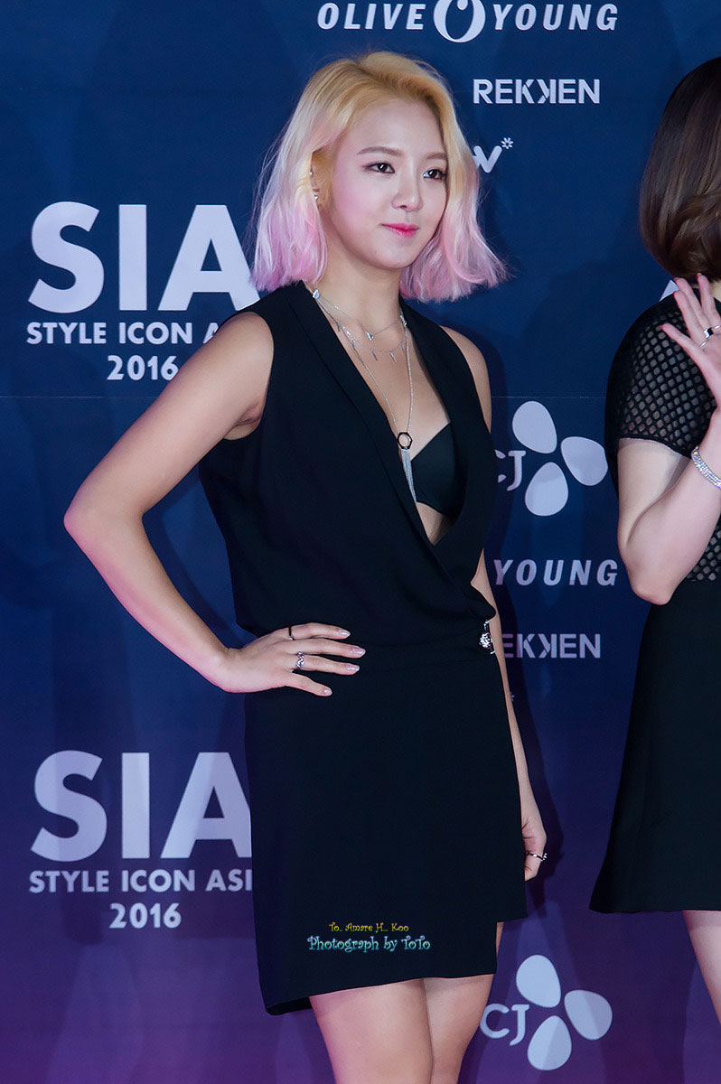 Girls Generation Hyoyeon Style Icon Asia 2016